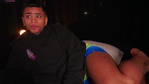 Snapshot of eroswild_ chatting on 10/14/25, 04:46 Eros Wild online show from 10/14/25, 04:46
