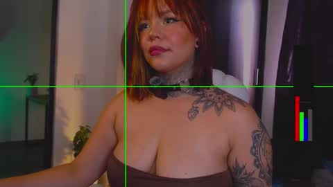 Snapshot of erothopia_ chatting on 12/17/25, 08:04 yhoa online show from 12/17/25, 08:04