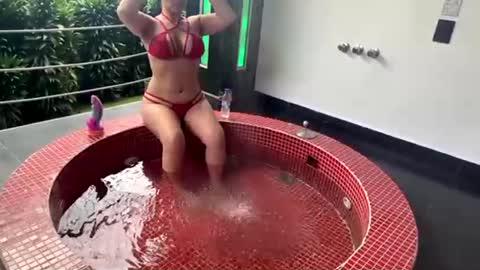 Snapshot of erotic_butterfly chatting on 03/03/25, 09:48 April online show from 03/03/25, 09:48