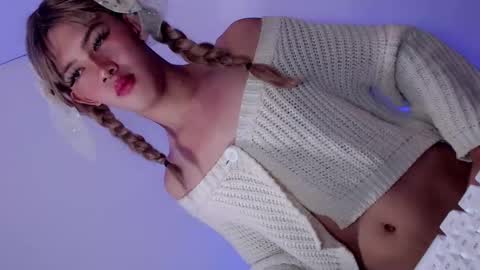 erotic_empress18 online show from 05/22/26, 11:05
