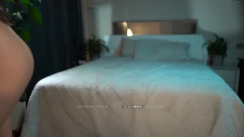 Snapshot of erotic_market chatting on 10/24/25, 09:49 SOFIA DAMIEN PVT MODEL online show from 10/24/25, 09:49