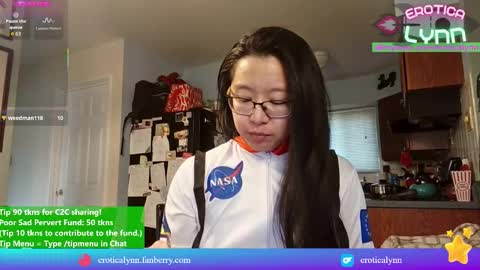 Lynn   online show from 01/16/26, 08:46