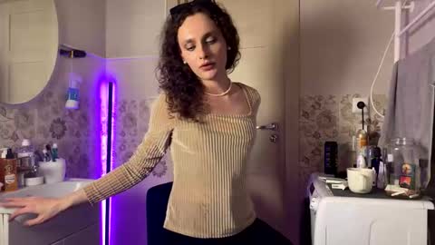 Snapshot of eroticartsss chatting on 01/10/26, 02:08 Rachel Rach online show from 01/10/26, 02:08