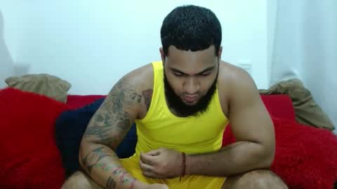 Snapshot of eroticoblack chatting on 09/28/25, 02:17 Eroticoblack online show from 09/28/25, 02:17