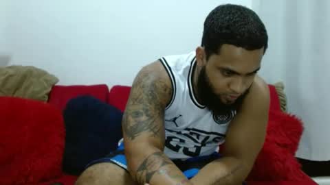 Snapshot of eroticoblack chatting on 09/30/25, 02:27 Eroticoblack online show from 09/30/25, 02:27