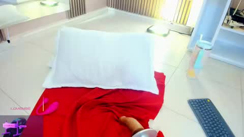 Snapshot of erotik_lady chatting on 03/09/25, 01:35 TINY online show from 03/09/25, 01:35