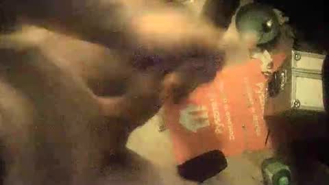 Snapshot of erozet89 chatting on 11/19/25, 02:44 erozet89 online show from 11/19/25, 02:44