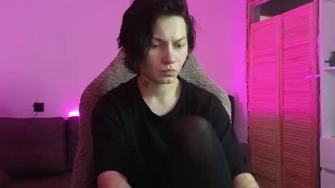 esajukyy online show from 01/05/26, 05:27