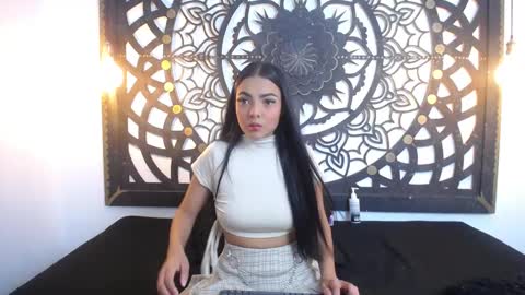 Snapshot of escar_let chatting on 09/16/25, 08:10 Scarlett online show from 09/16/25, 08:10