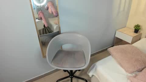 Escarlet online show from 02/20/25, 03:30