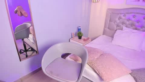 Escarlet online show from 10/03/25, 02:03