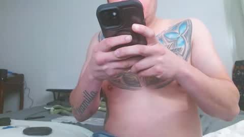 Snapshot of escodamus12 chatting on 12/29/24, 06:27 escodamus12 online show from 12/29/24, 06:27