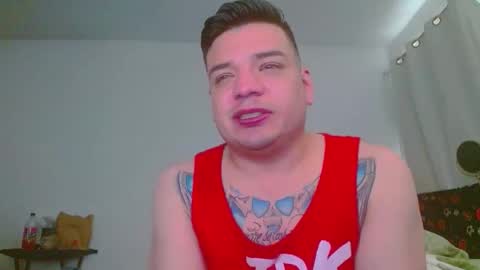 Snapshot of escodamus12 chatting on 01/06/25, 04:23 escodamus12 online show from 01/06/25, 04:23