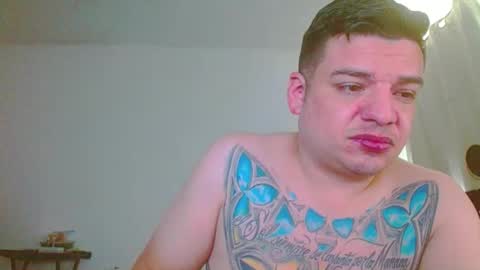 Snapshot of escodamus12 chatting on 02/09/25, 10:00 escodamus12 online show from 02/09/25, 10:00