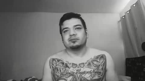 Snapshot of escodamus12 chatting on 03/12/25, 05:28 escodamus12 online show from 03/12/25, 05:28