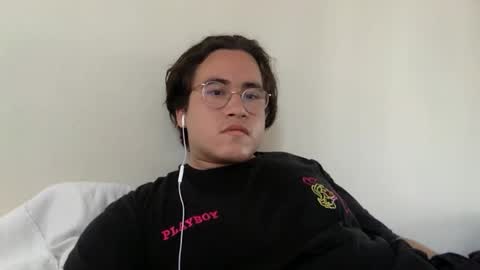 esiiiiiiiiis online show from 05/29/26, 06:17