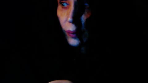 Esther online show from 03/12/25, 08:31