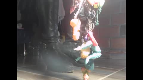 Snapshot of eskelaswd chatting on 11/14/25, 11:13 Eskela911 online show from 11/14/25, 11:13