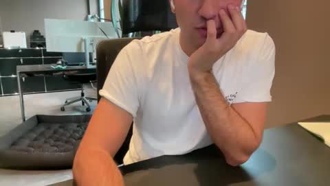 eskp online show from 10/07/25, 01:52