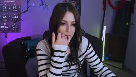 Snapshot of esma_shine chatting on 11/11/25, 08:09 esma_shine online show from 11/11/25, 08:09