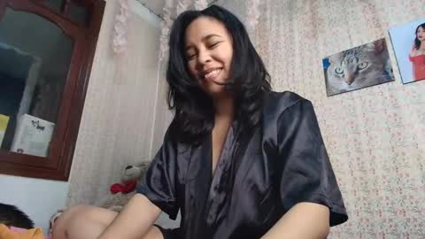 Esmeralda  online show from 01/08/26, 03:03