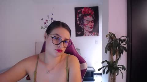 Esmeralda online show from 03/22/26, 07:28