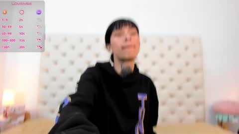 esmeralda  online show from 12/05/25, 03:30