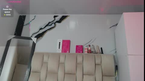 esmeralda_bk online show from 12/04/25, 09:45