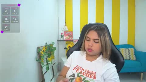 Snapshot of esmeralda_cuisman chatting on 02/26/26, 11:31 ESMERALDA online show from 02/26/26, 11:31