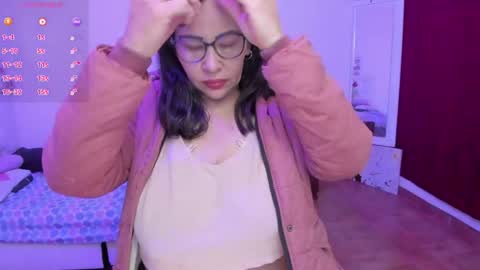 esme online show from 04/15/26, 01:07