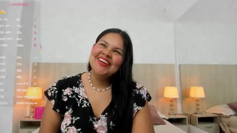 Esmeralda online show from 03/28/26, 07:35