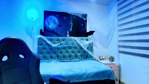 Snapshot of esmeraldachantre chatting on 11/05/25, 11:32 Esmeralda online show from 11/05/25, 11:32