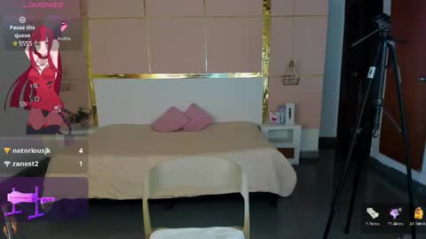 Snapshot of esmeraldalindsey chatting on 02/18/25, 06:48 ESMERALDA online show from 02/18/25, 06:48