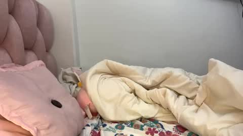 Snapshot of esmeraldalindsey chatting on 03/05/25, 05:29 ESMERALDA online show from 03/05/25, 05:29