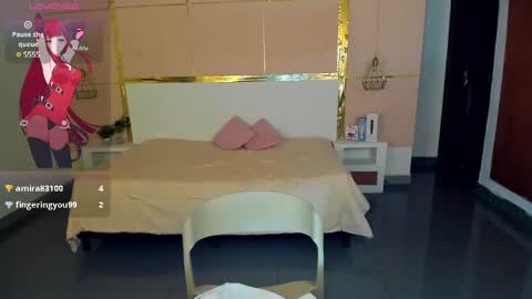 Snapshot of esmeraldalindsey chatting on 03/07/25, 06:35 ESMERALDA online show from 03/07/25, 06:35