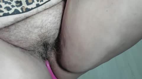 Snapshot of esmeraldo_mfc chatting on 02/18/25, 12:48 Esmeralda online show from 02/18/25, 12:48