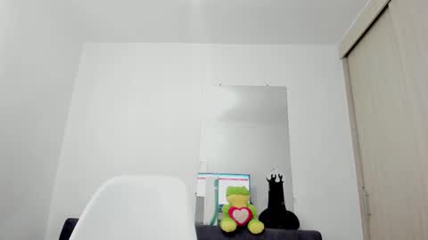 Snapshot of esmeraldo_mfc chatting on 03/06/25, 03:45 Esmeralda online show from 03/06/25, 03:45