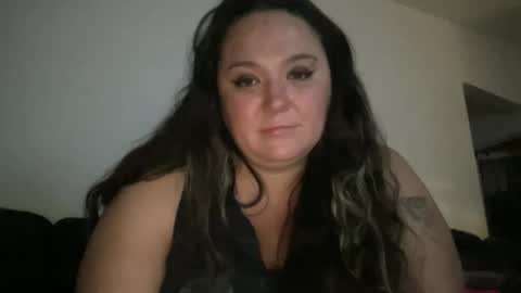 Snapshot of esmereldanikole chatting on 02/27/26, 11:10 Nikole online show from 02/27/26, 11:10