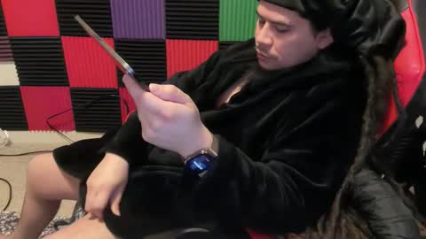 Snapshot of essaywoke chatting on 01/15/26, 12:59 EssayWoke online show from 01/15/26, 12:59