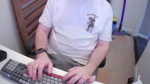 Snapshot of essex_wild chatting on 02/02/26, 10:25 Morph online show from 02/02/26, 10:25