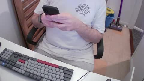 Snapshot of essex_wild chatting on 03/29/26, 06:52 Morph online show from 03/29/26, 06:52