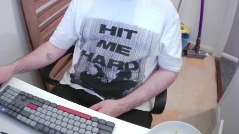Snapshot of essex_wild chatting on 04/08/26, 07:58 Morph online show from 04/08/26, 07:58