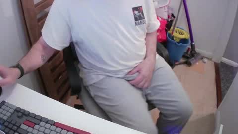 Snapshot of essex_wild chatting on 04/14/26, 07:53 Morph online show from 04/14/26, 07:53