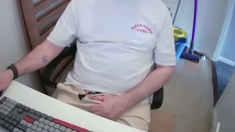 Snapshot of essex_wild chatting on 04/26/26, 02:37 Morph online show from 04/26/26, 02:37