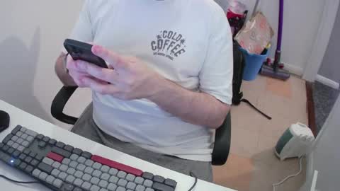 Snapshot of essex_wild chatting on 05/16/26, 06:50 Morph online show from 05/16/26, 06:50