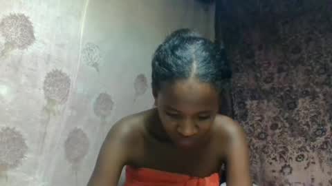 estancelee online show from 07/07/26, 07:23