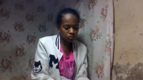 estancelee online show from 07/20/26, 09:39