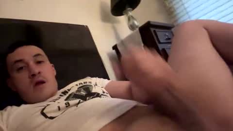 Snapshot of esteban121222 chatting on 02/19/26, 11:39 esteban121222 online show from 02/19/26, 11:39