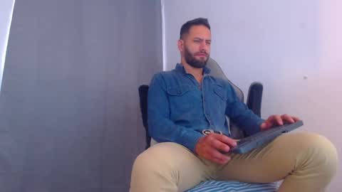 Snapshot of esteban7984068 chatting on 12/30/24, 07:32 esteban online show from 12/30/24, 07:32