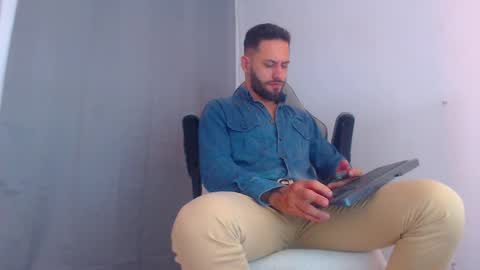 Snapshot of esteban7984068 chatting on 01/05/25, 11:33 esteban online show from 01/05/25, 11:33